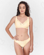 Luxurious Lace & Lycra Lingerie Set – Soft, Stretchable, and Breathable for a Feminine, Sexy, and Comfortable Feel (Cream Color)